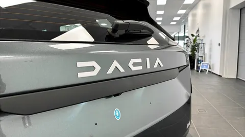 Car image 24