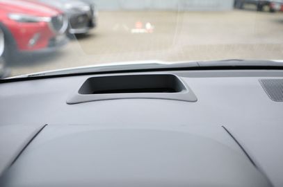 Car image 33