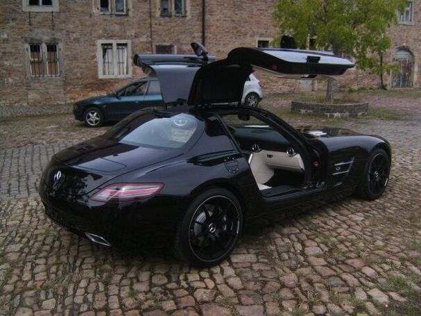 Mercedes-Benz SLS AMG SPEEDSHIFT 420 kW image number 9