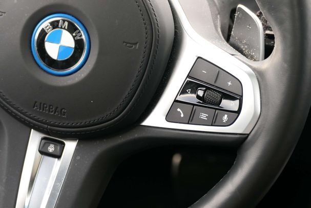 BMW 330e Touring 215 kW image number 31