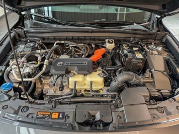 Car image 25