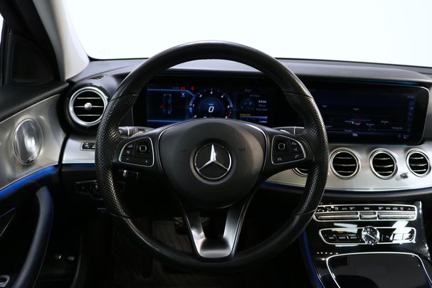 Mercedes-Benz E 220 d T 143 kW image number 9