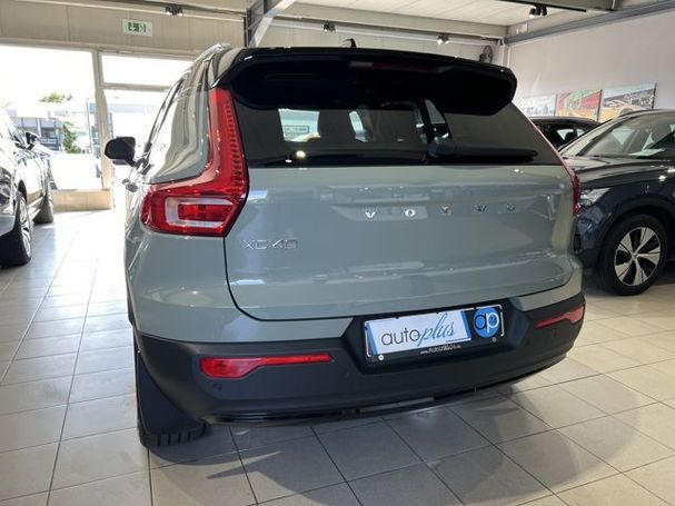 Volvo XC40 Recharge AWD 300 kW image number 9