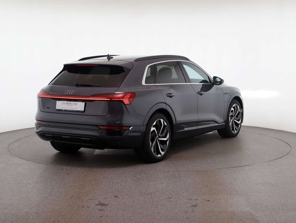 Audi Q8 50 quattro Business 250 kW image number 5