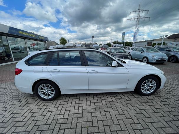 BMW 320i Touring Advantage 135 kW image number 17