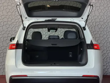 Car image 50