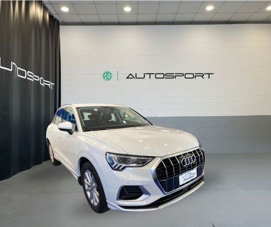 Audi Q3 40 TFSI quattro S tronic 140 kW image number 1