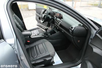 Car image 35