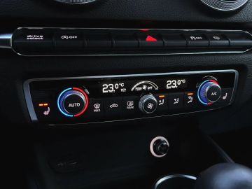 Car image 31