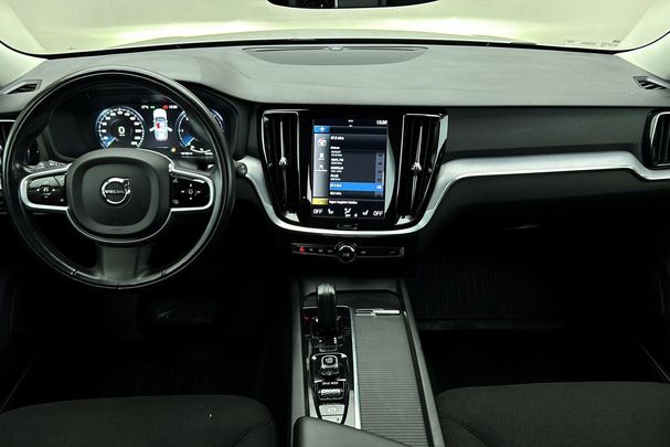 Volvo V60 Cross Country B4 AWD 146 kW image number 6