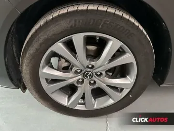 Car image 21