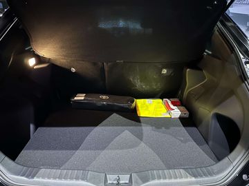 Car image 31