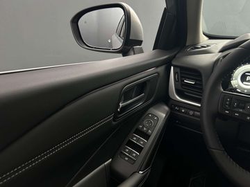 Car image 33