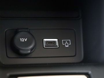 Car image 37