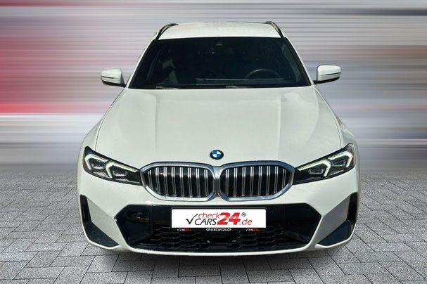 BMW 330i Touring M 180 kW image number 2