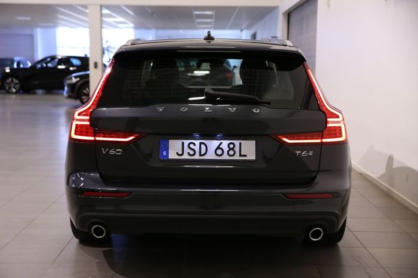 Volvo V60 T6 AWD Momentum 250 kW image number 6