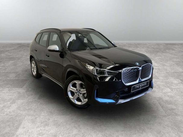 BMW iX1 eDrive20 150 kW image number 15