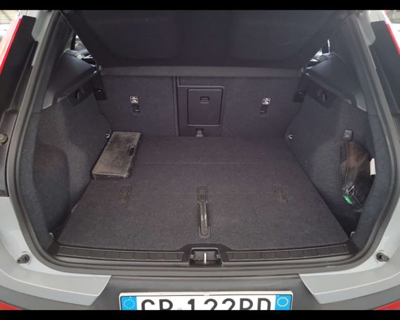 Volvo XC40 B3 Core 120 kW image number 27