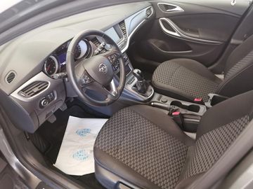 Car image 13