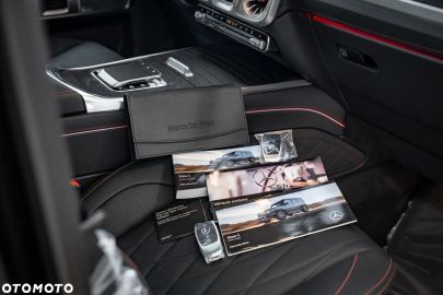 Car image 40