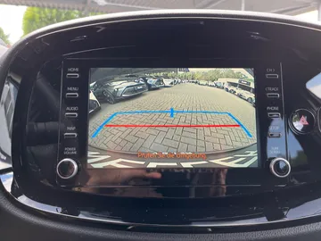 Car image 28