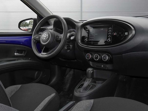 Toyota Aygo X 1.0 VVT-i 53 kW image number 3