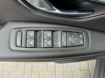 Car image 37