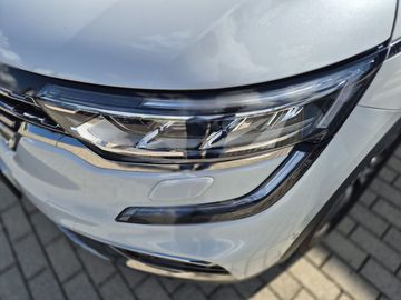 Car image 40
