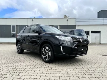 Car image 3