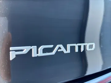 Car image 32