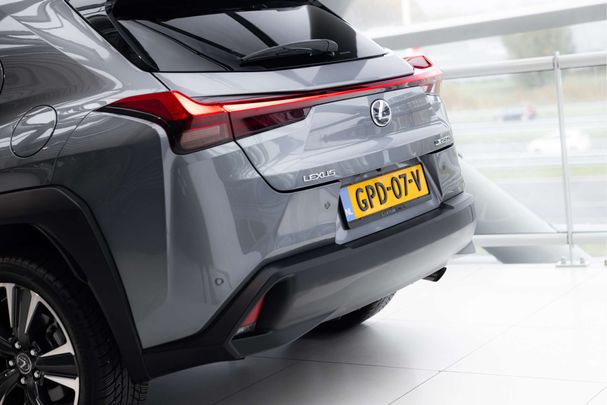 Lexus UX 250h 135 kW image number 43