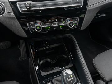 Car image 33