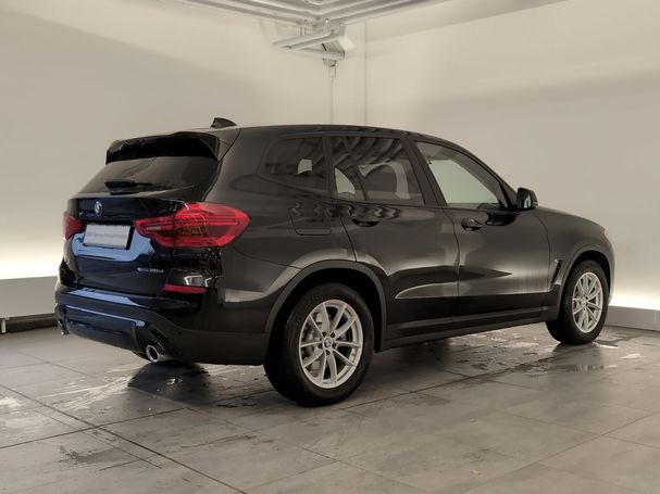 BMW X3 xDrive20d Advantage 140 kW image number 6