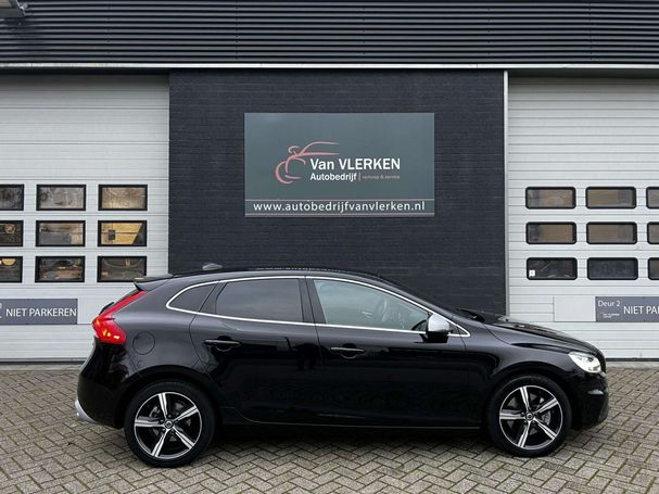 Volvo V40 T3 112 kW image number 7