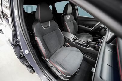 Car image 22