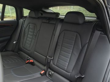 Car image 41