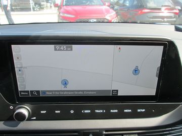 Car image 10