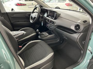 Car image 8