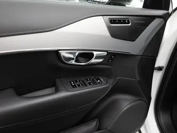 Car image 48