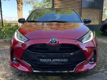 Car image 3