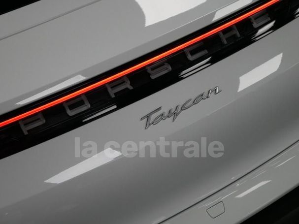 Porsche Taycan 300 kW image number 12