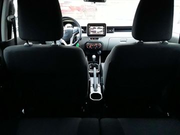 Car image 9