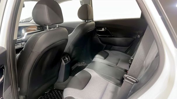 Kia Niro e 150 kW image number 9