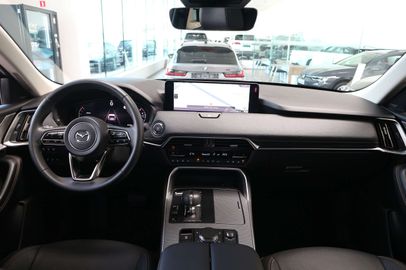 Car image 26