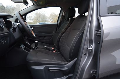 Car image 11