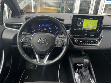 Car image 10