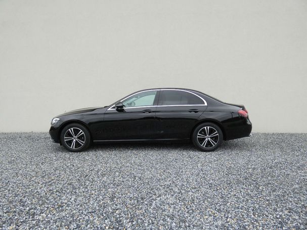 Mercedes-Benz E 220 d 4Matic Avantgarde 143 kW image number 9