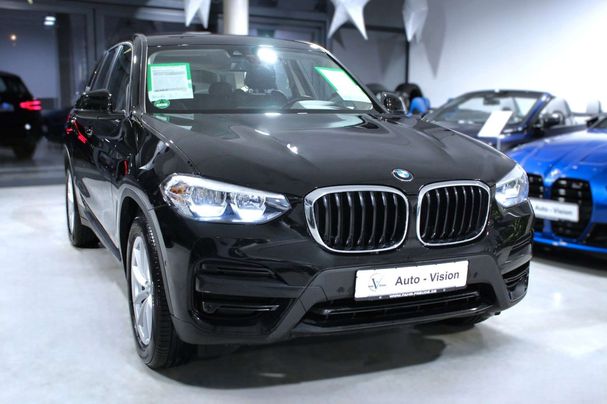 BMW X3 xDrive20d Advantage 140 kW image number 3