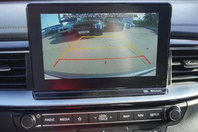 Car image 33