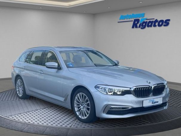 BMW 520d Touring Luxury Line 140 kW image number 1